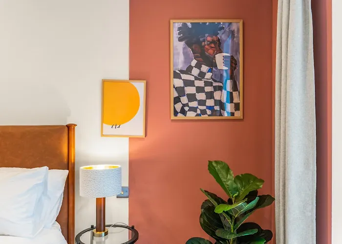 Luxury 2-bed With Balcony & Secure Parking Διαμέρισμα Λιντς