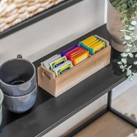 Luxury 2-bed With Balcony & Secure Parking Apartament